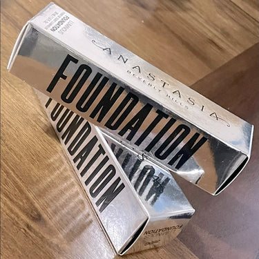 Anastasia Beverly Hills Luminous Foundation